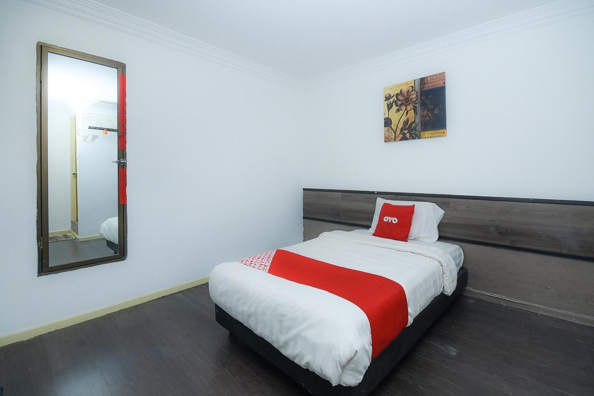 Oyo 90820 River Inn Miri Dış mekan fotoğraf