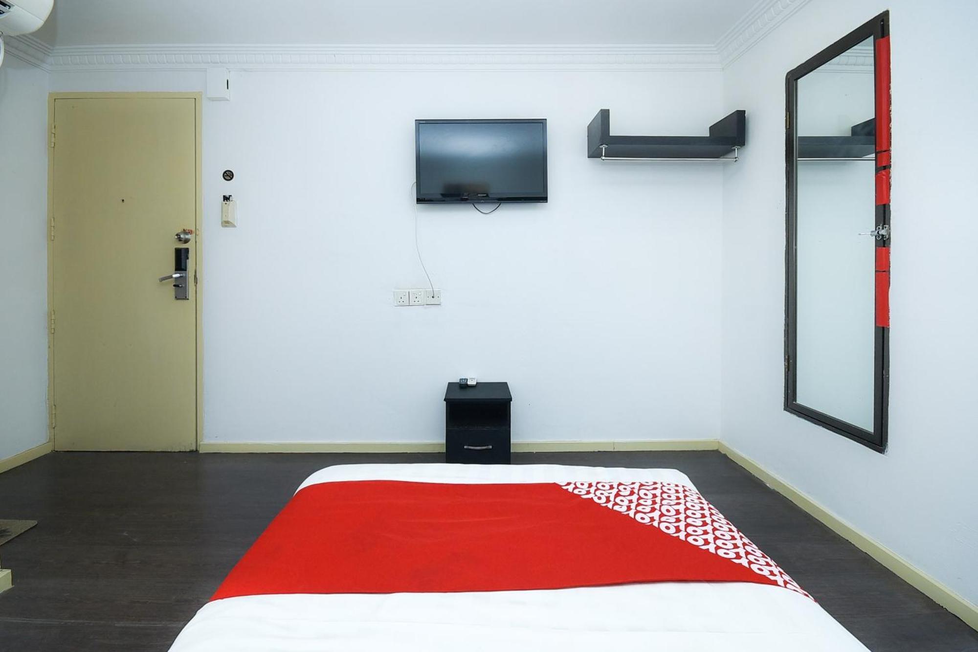 Oyo 90820 River Inn Miri Dış mekan fotoğraf