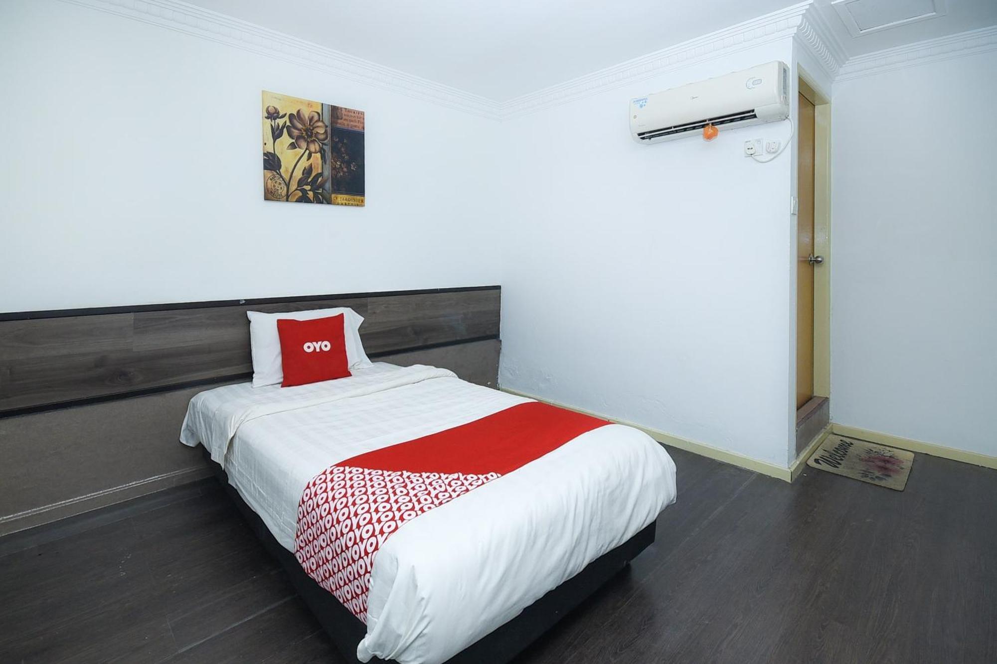 Oyo 90820 River Inn Miri Dış mekan fotoğraf