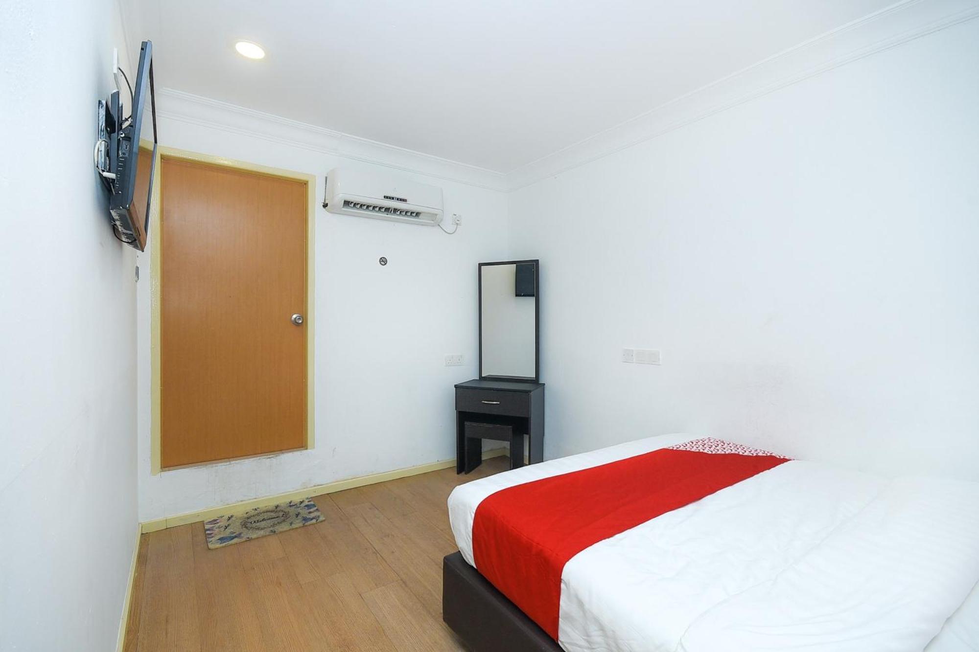 Oyo 90820 River Inn Miri Dış mekan fotoğraf