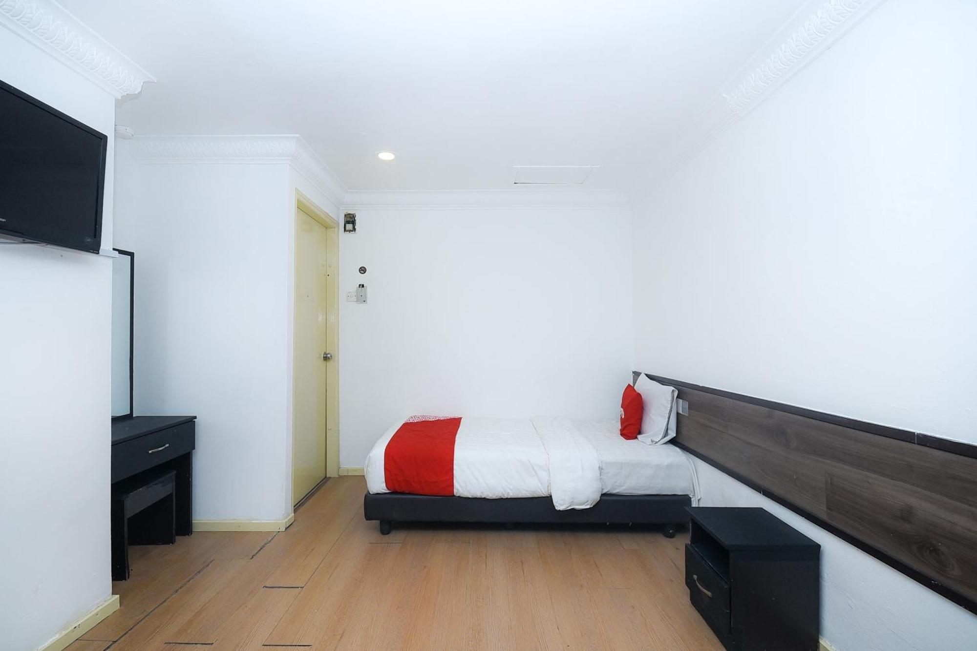 Oyo 90820 River Inn Miri Dış mekan fotoğraf