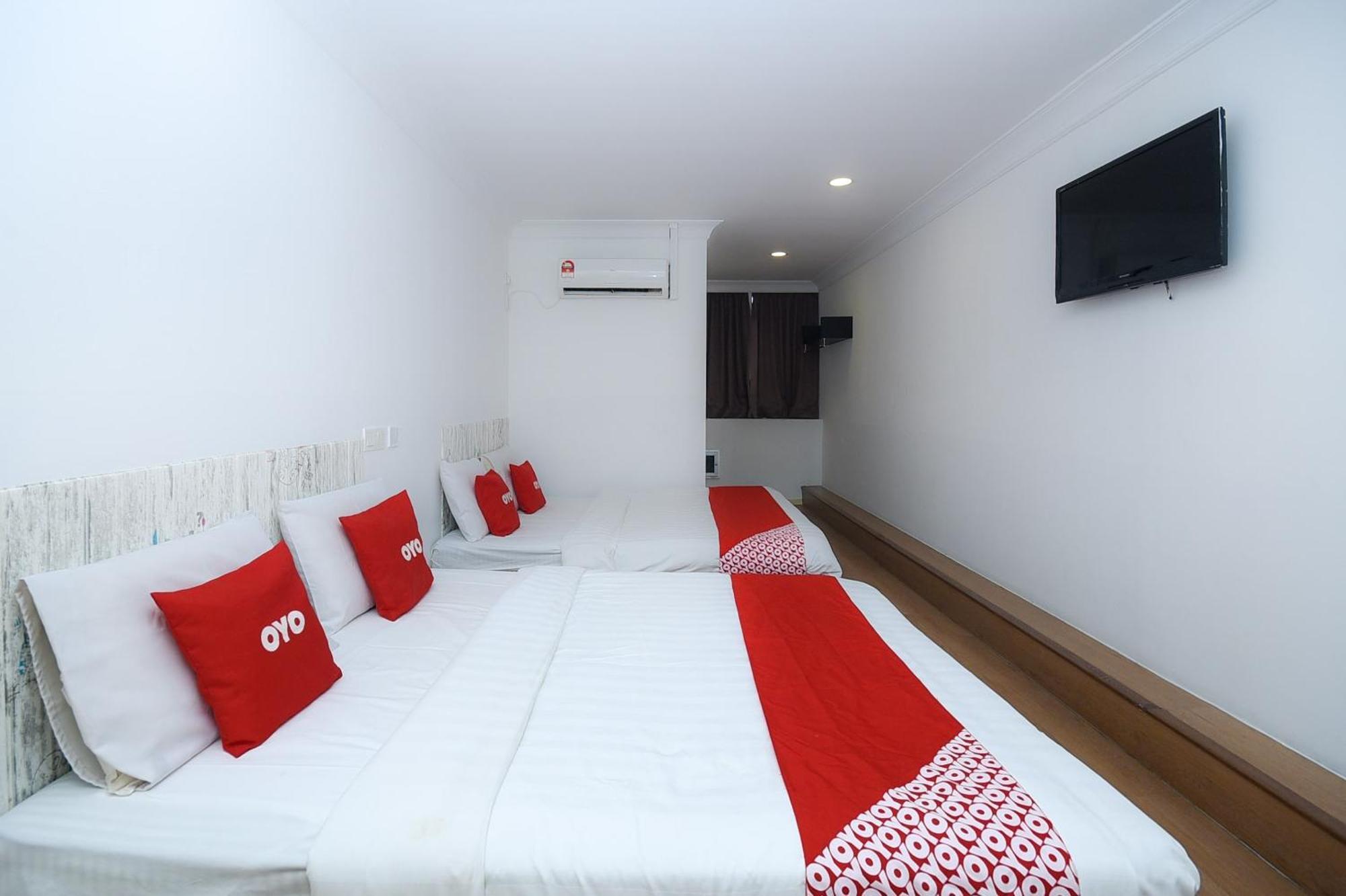 Oyo 90820 River Inn Miri Dış mekan fotoğraf