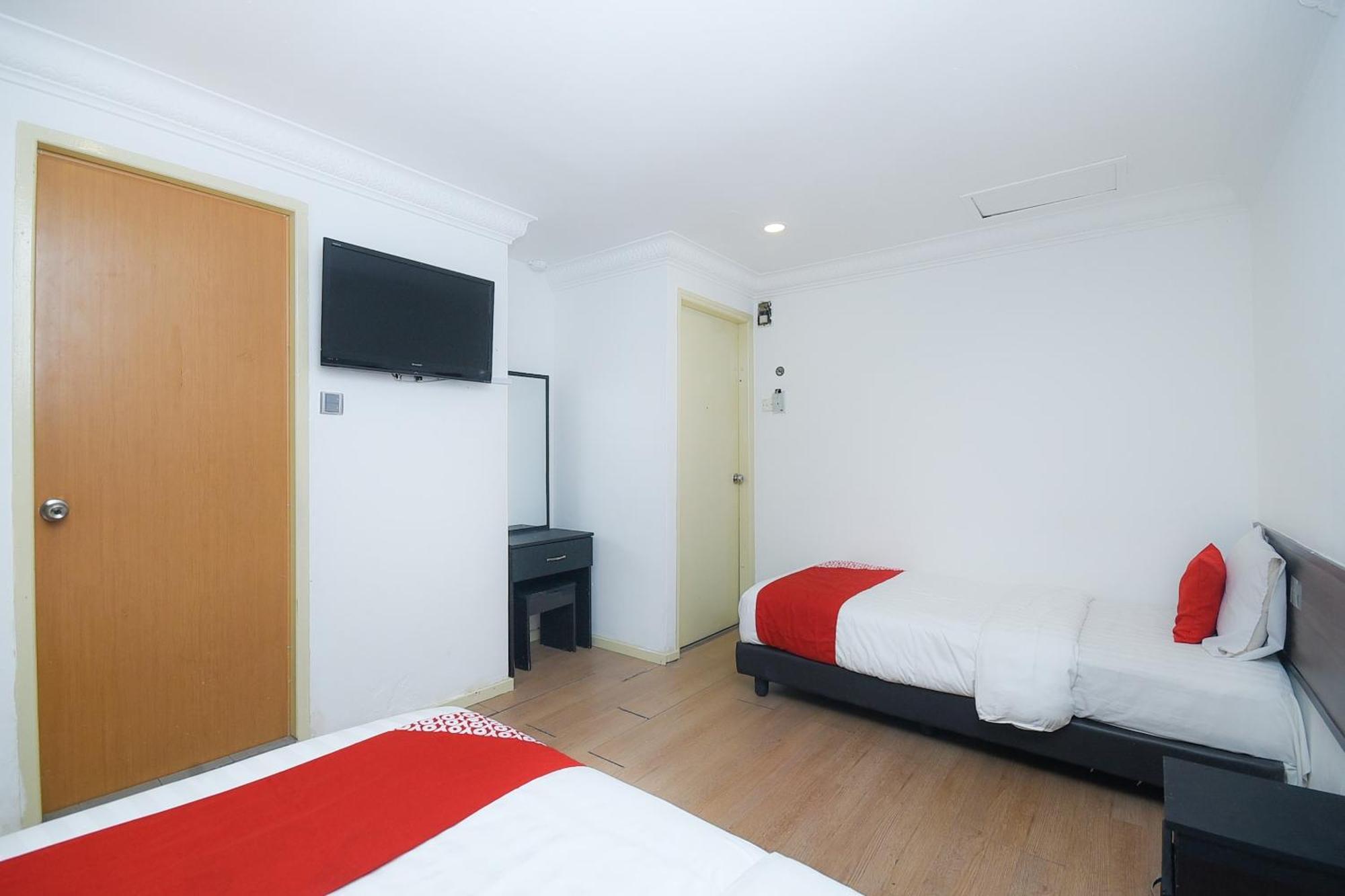 Oyo 90820 River Inn Miri Dış mekan fotoğraf