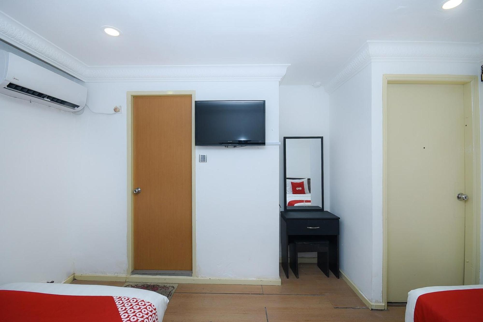 Oyo 90820 River Inn Miri Dış mekan fotoğraf