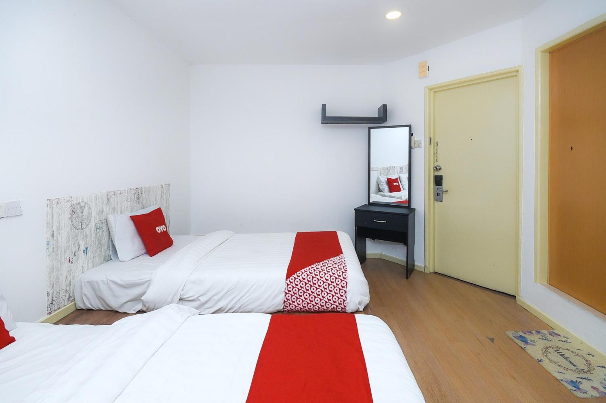 Oyo 90820 River Inn Miri Dış mekan fotoğraf