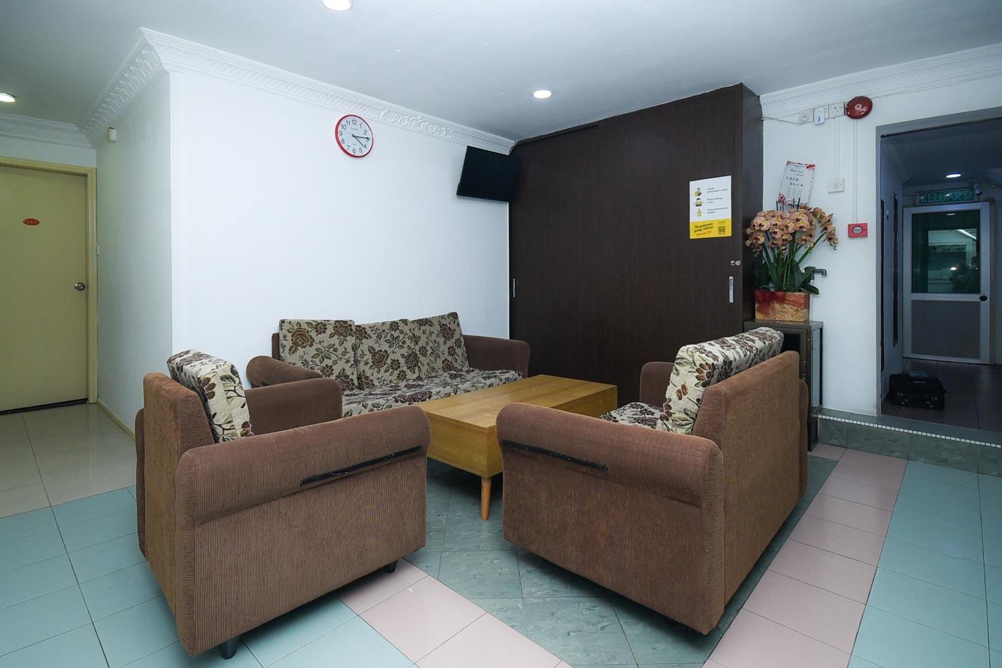 Oyo 90820 River Inn Miri Dış mekan fotoğraf