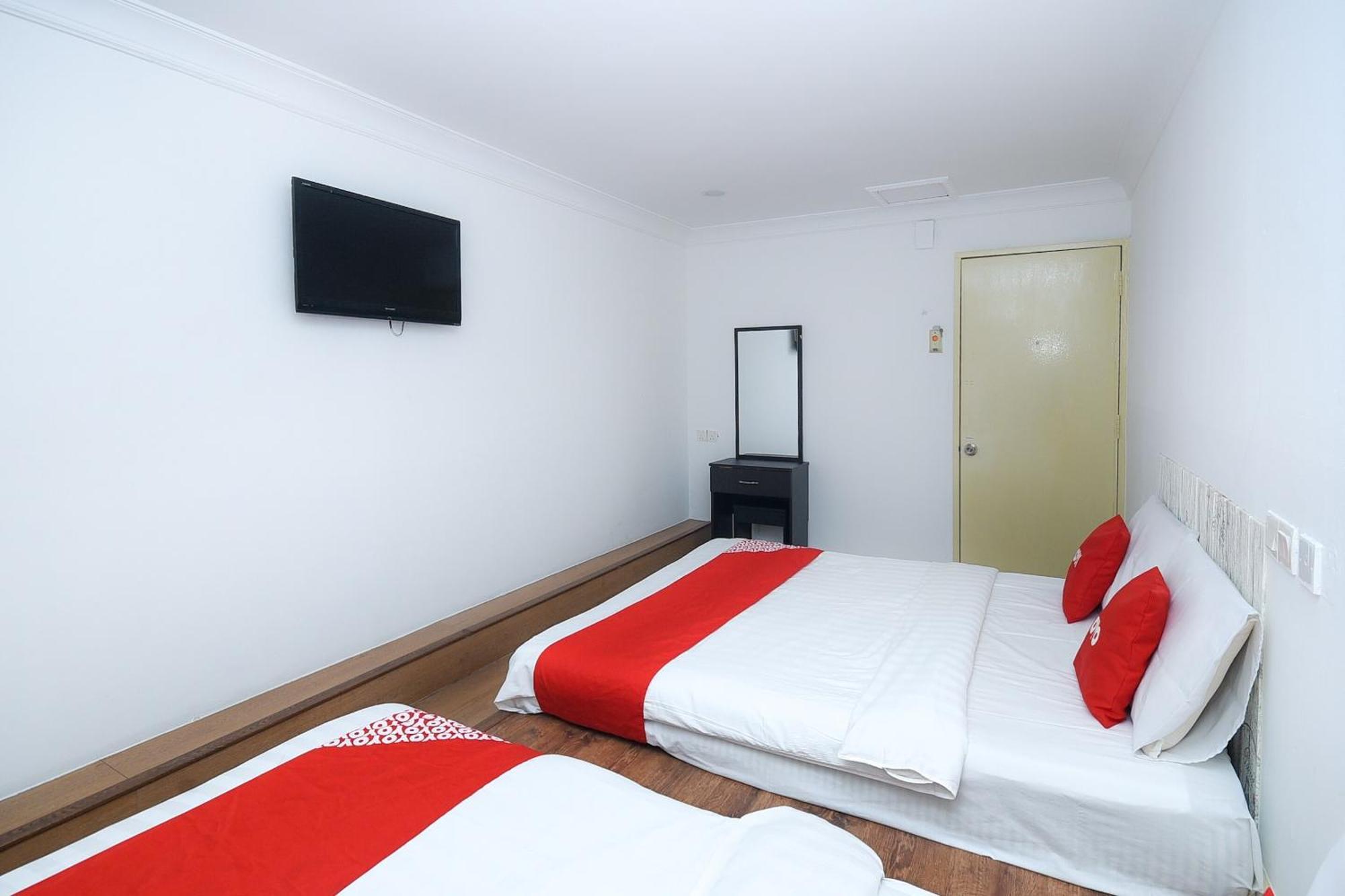 Oyo 90820 River Inn Miri Dış mekan fotoğraf